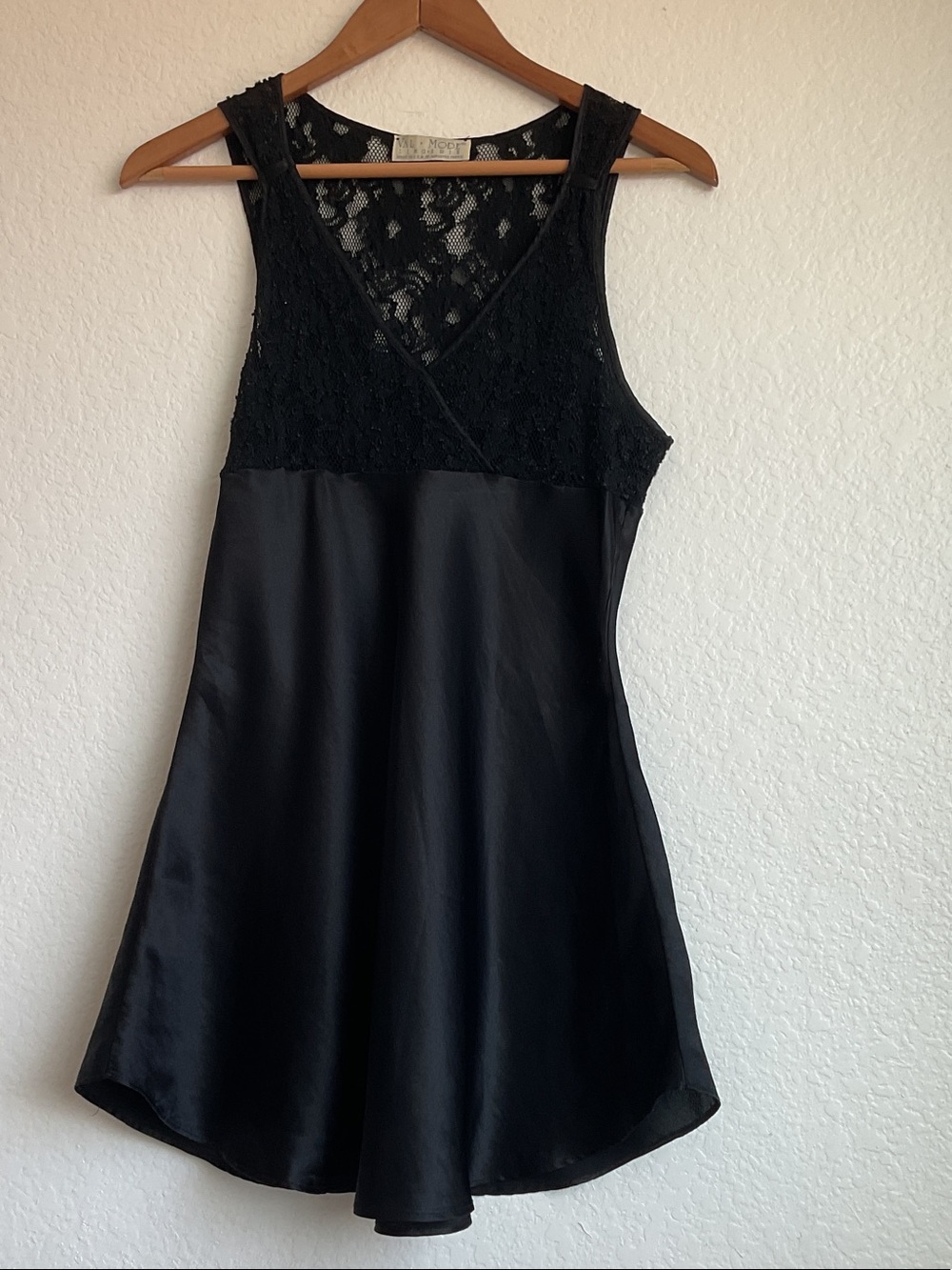 VAL MODE Black Lace-Top Satin Chemise | medium